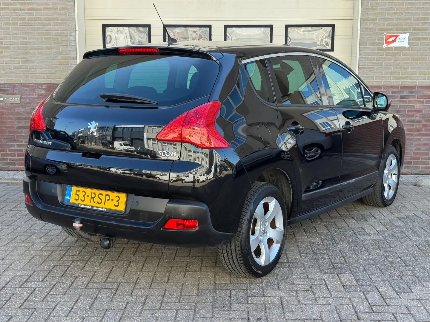 Peugeot 3008 1.6 VTi ST Pano | Navi | Clima | PDC | Trekhaak Zwart - 2