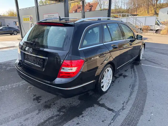 Mercedes-Benz C-Class view 2