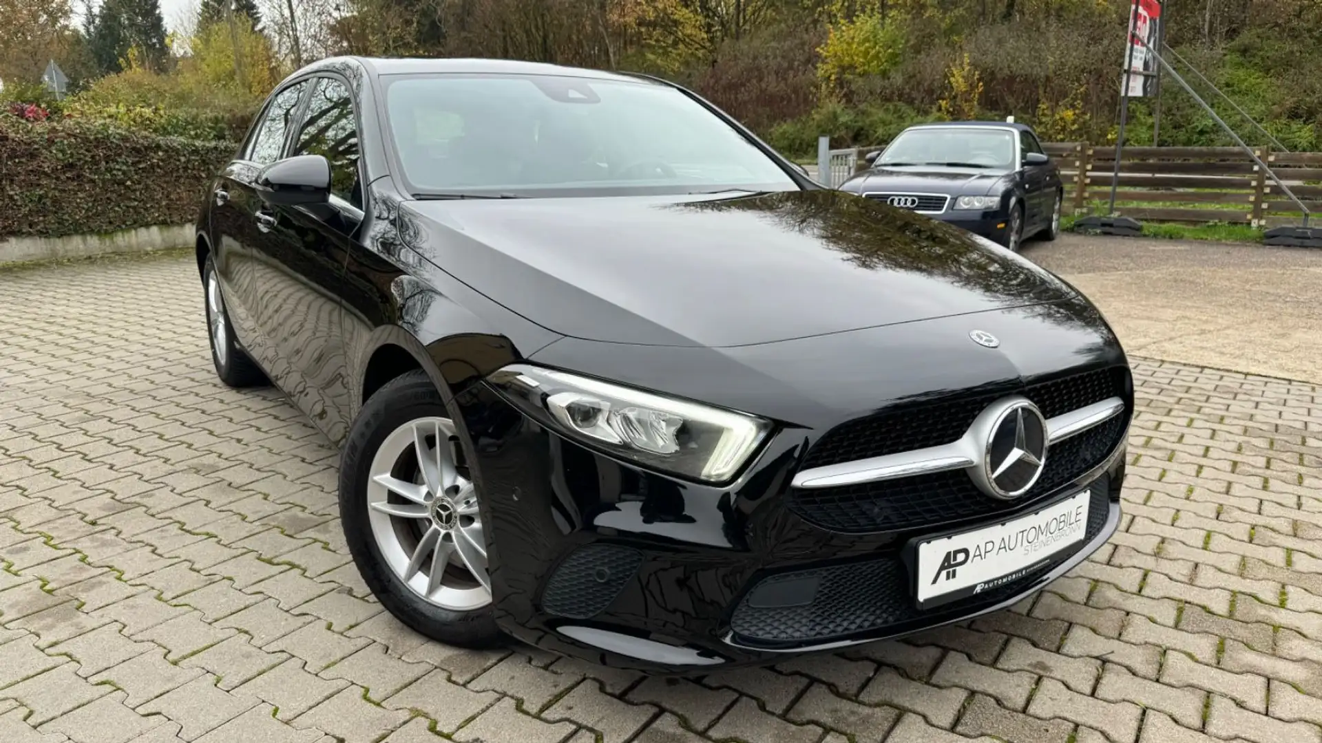 Mercedes-Benz A 200 A200d 2.0 Style LED/Navigation/SHZ/MBUX/1.Hand Negro - 2