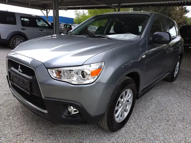 Mitsubishi ASX ASX 1,8 DI-D LP Invite 4x4 ! Serviceheft/1.Besitz!