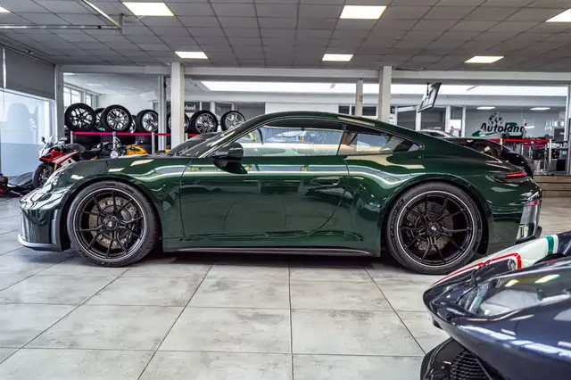 Porsche 911 in Green for sale