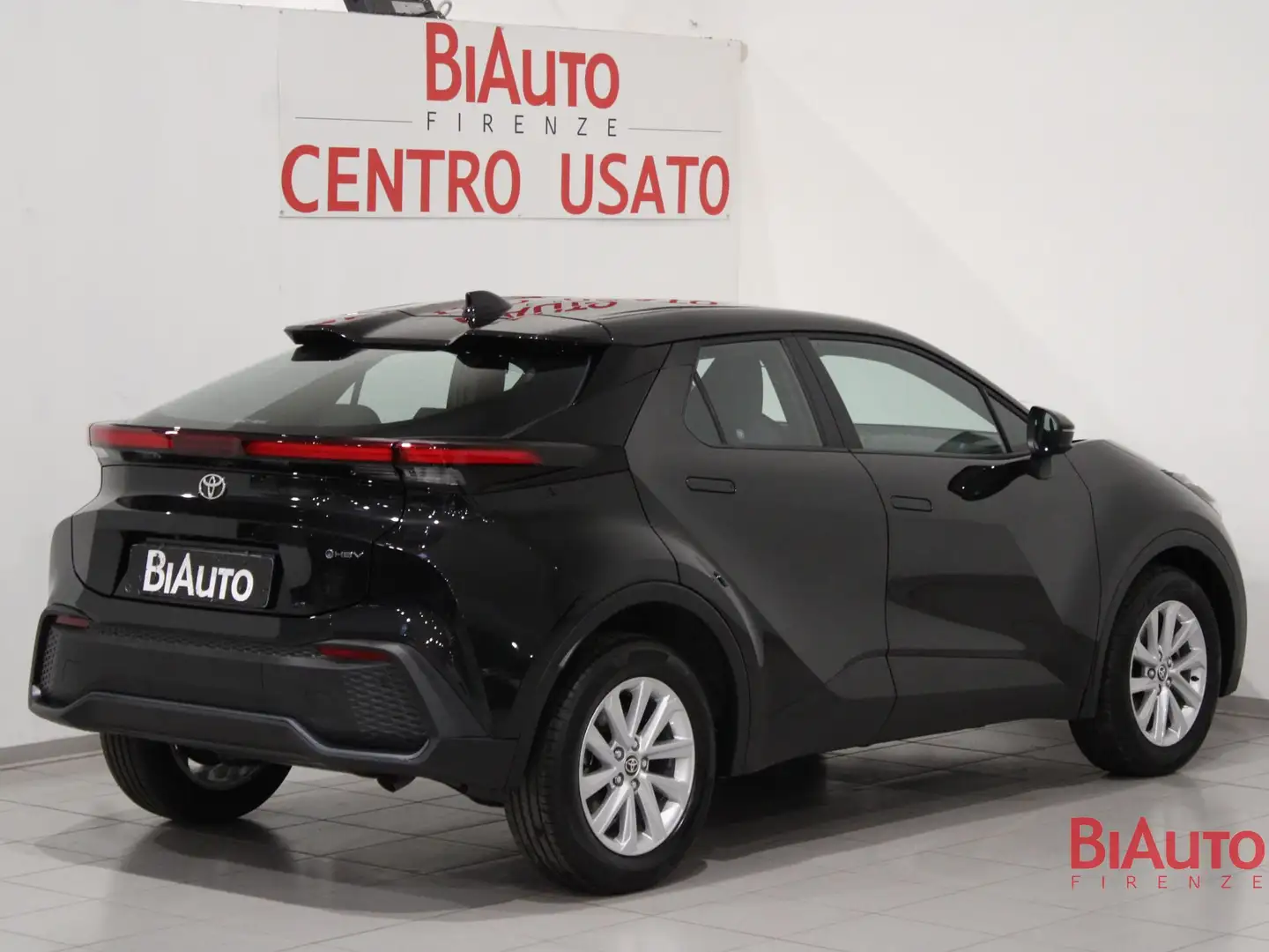 Toyota C-HR Hybrid 140 Active Schwarz - 2