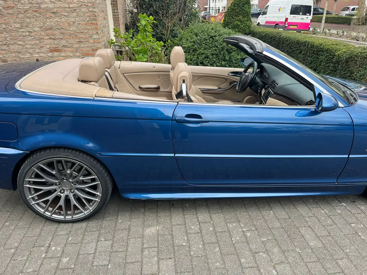 BMW 330Ci Executive Cabrio Hardtop, foto 5