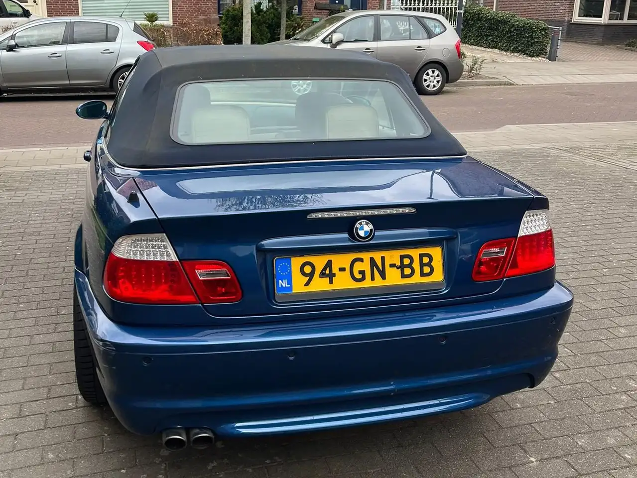BMW 330Ci Executive Cabrio Hardtop, foto 4