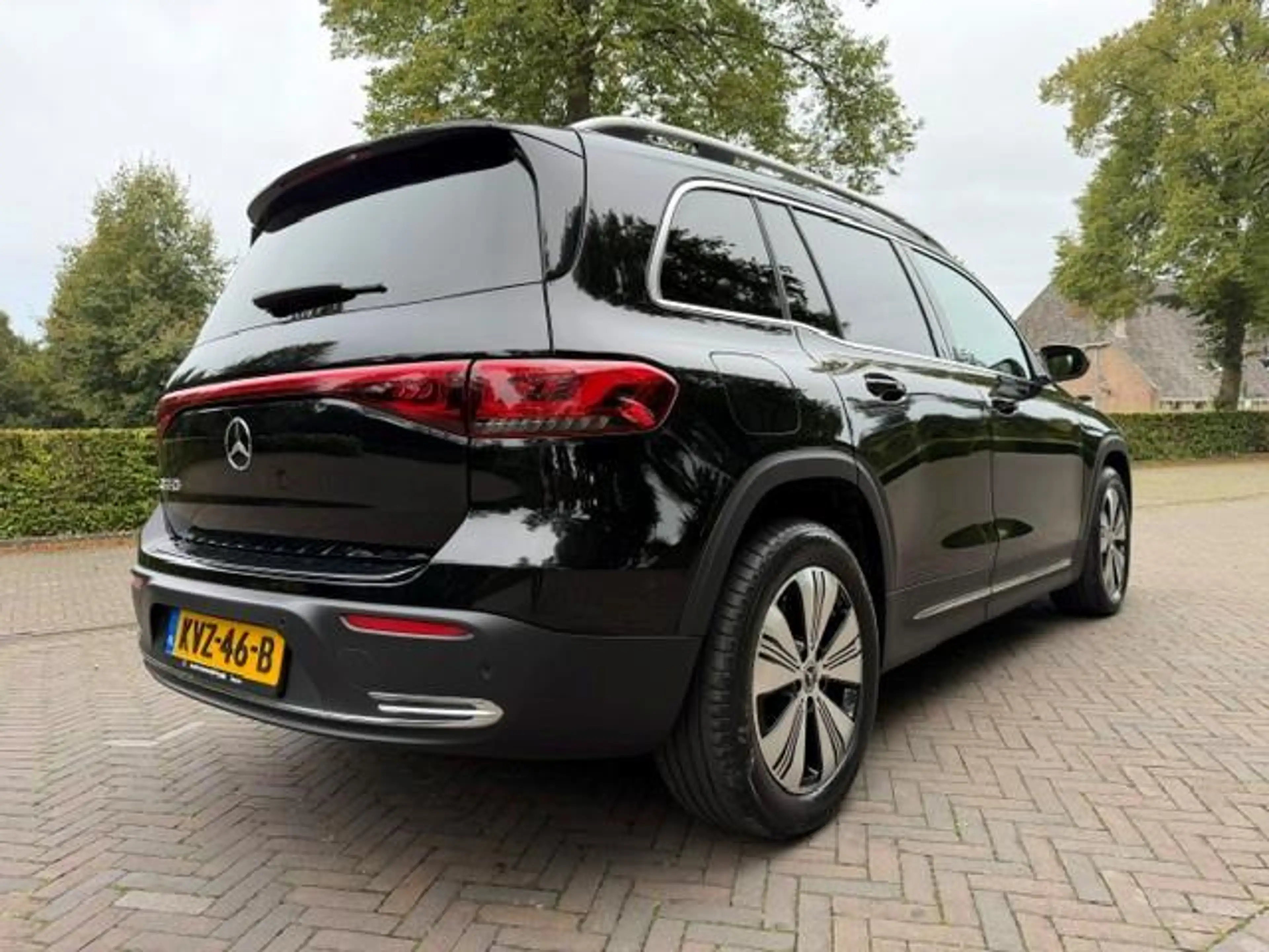 Mercedes-Benz EQB 250 250+ luxury Line 71kWh SOH 96% Panoramadak/Led/Aca — photo 25
