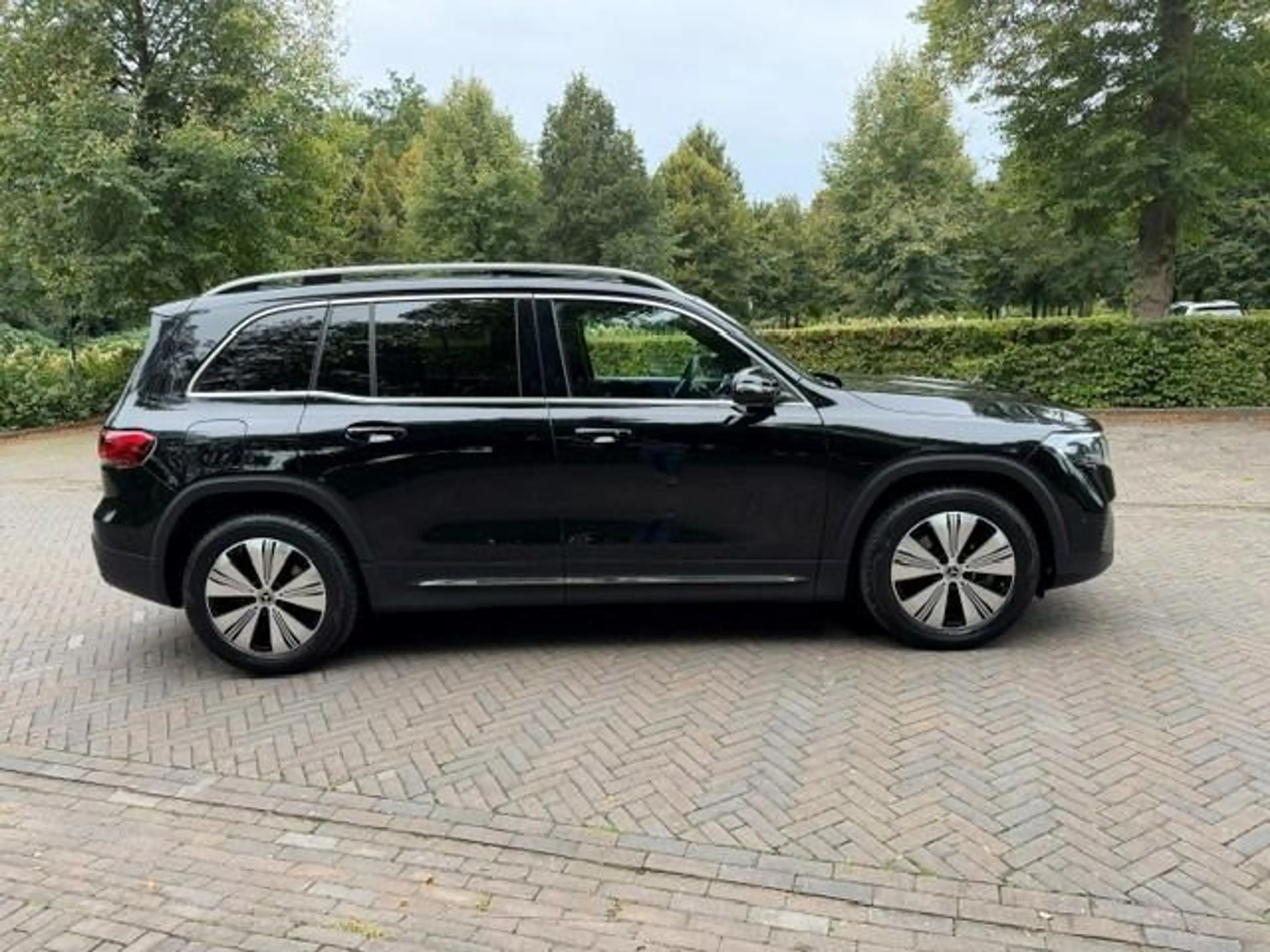 Mercedes-Benz EQB 250 250+ luxury Line 71kWh SOH 96% Panoramadak/Led/Aca — photo 26