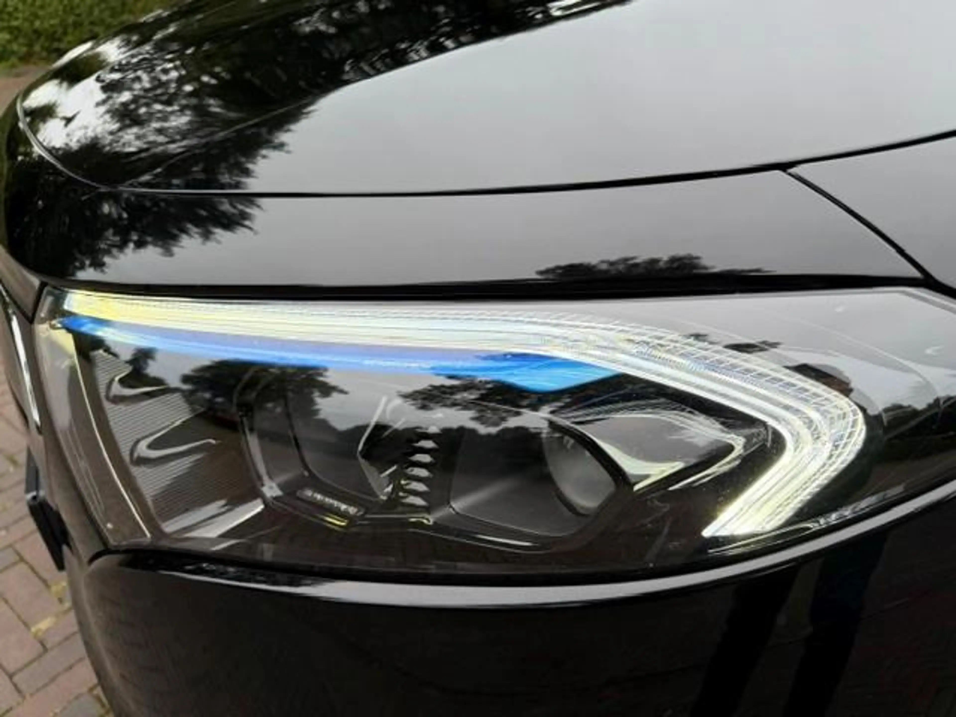 Mercedes-Benz EQB 250 250+ luxury Line 71kWh SOH 96% Panoramadak/Led/Aca — photo 29