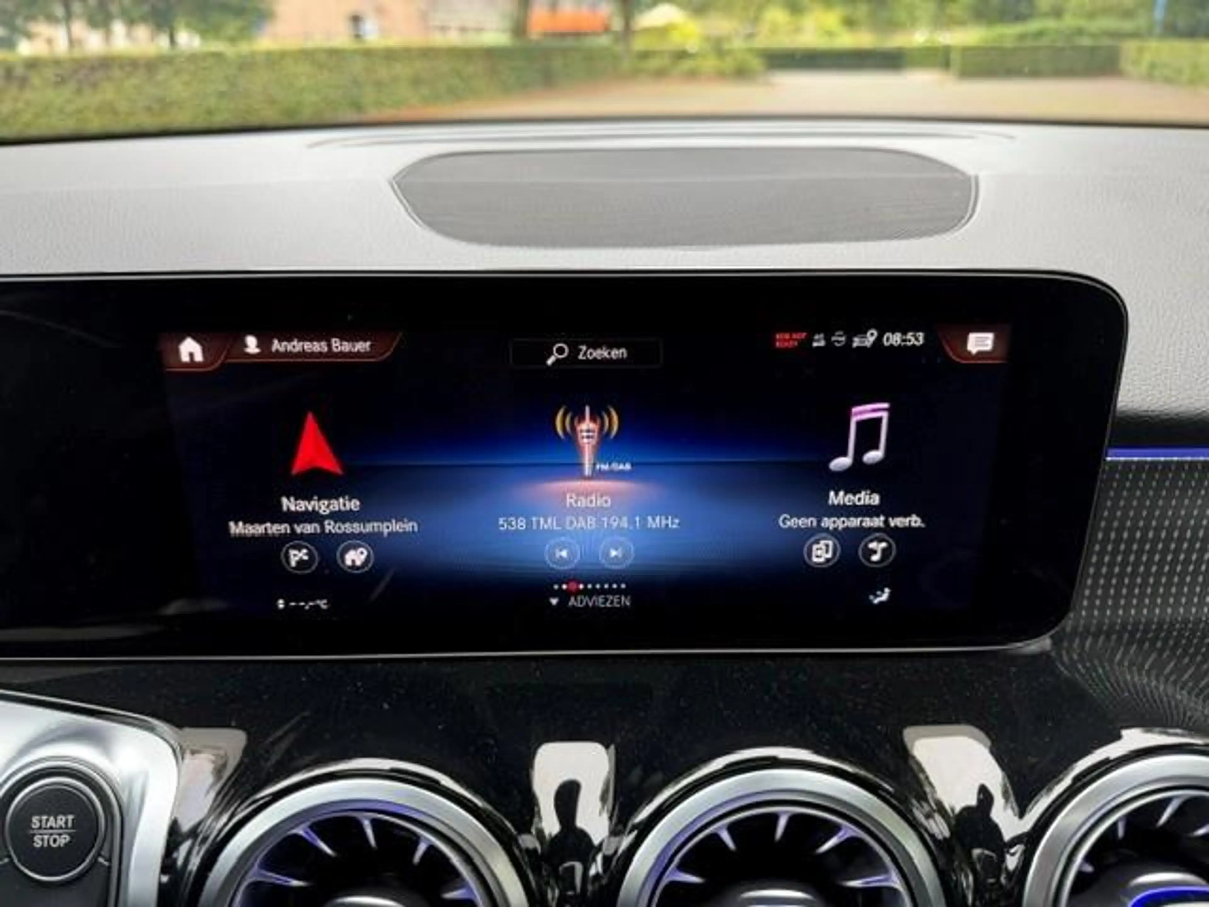 Mercedes-Benz EQB 250 250+ luxury Line 71kWh SOH 96% Panoramadak/Led/Aca — photo 16