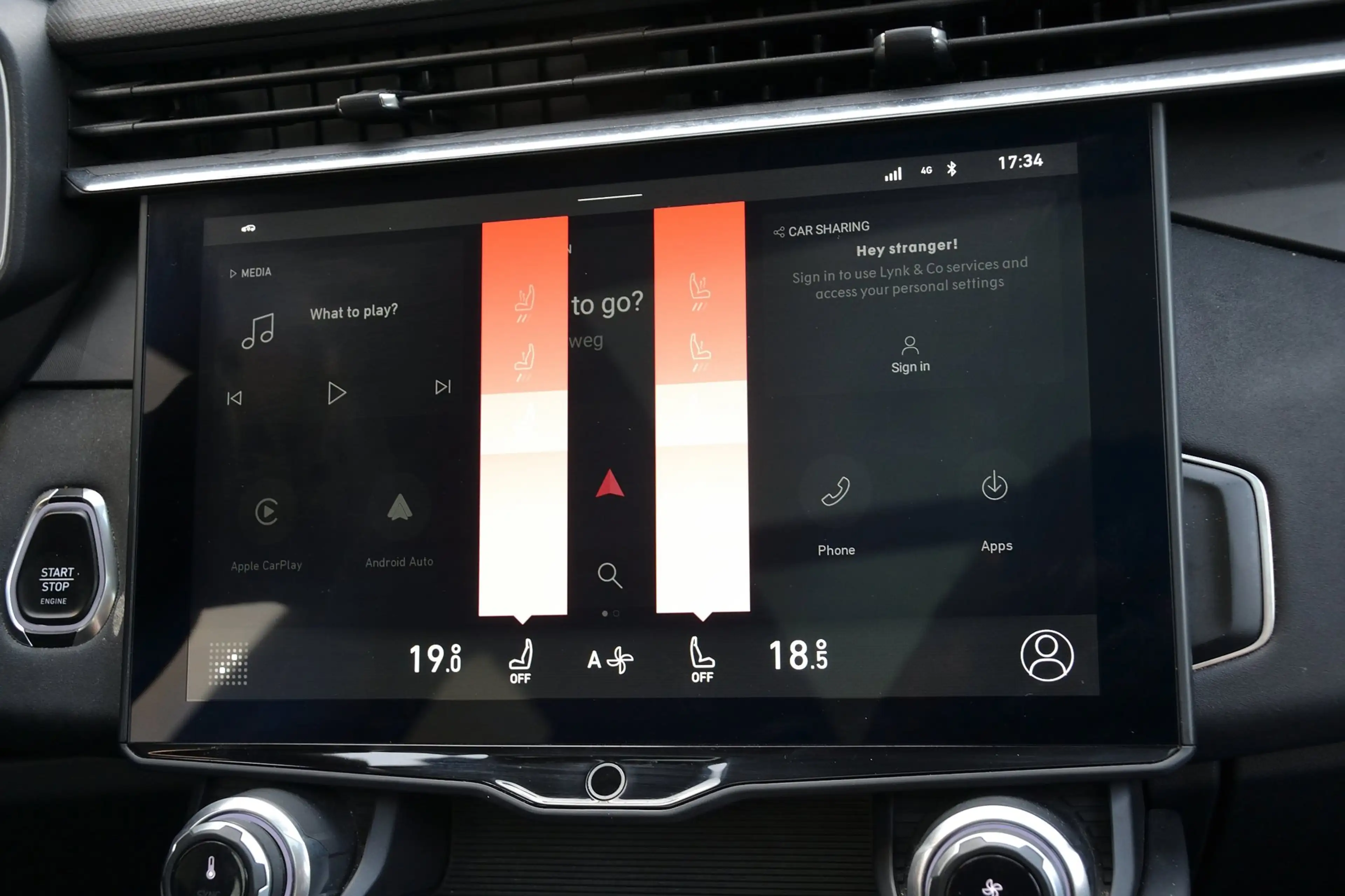 Lynk & Co 01 1.5 Plug-In Hybrid | Full Black | Panoramadak | In — photo 17