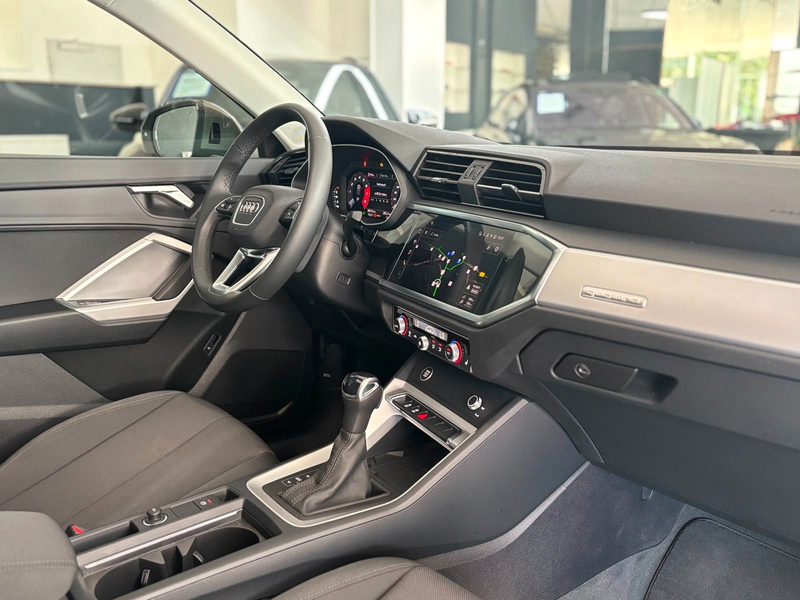 Audi Q3 40 TFSI Quattro S LINE NAVI PANO PDC VIRTUAL — photo 14