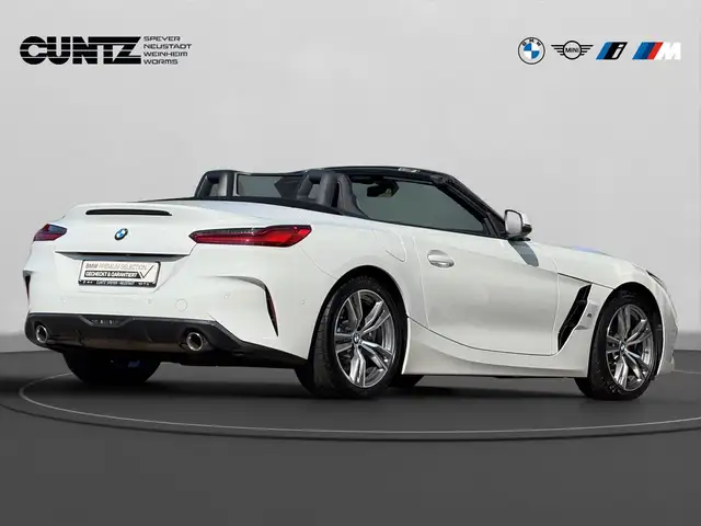 BMW Z4 view 5
