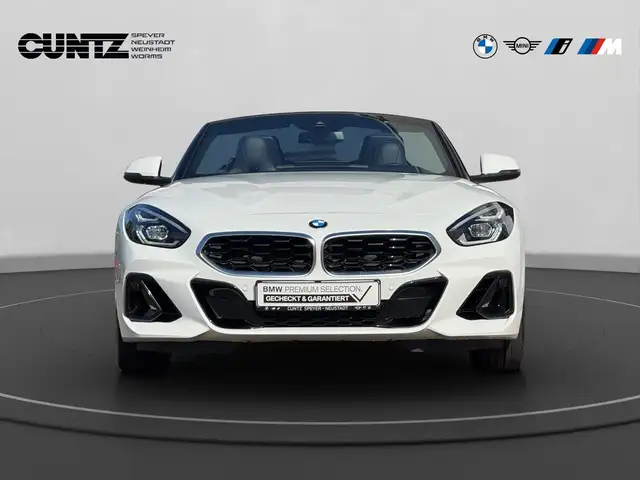 BMW Z4 view 2