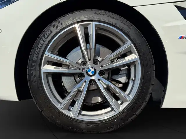 BMW Z4 view 9