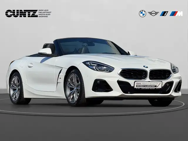 BMW Z4 view 3
