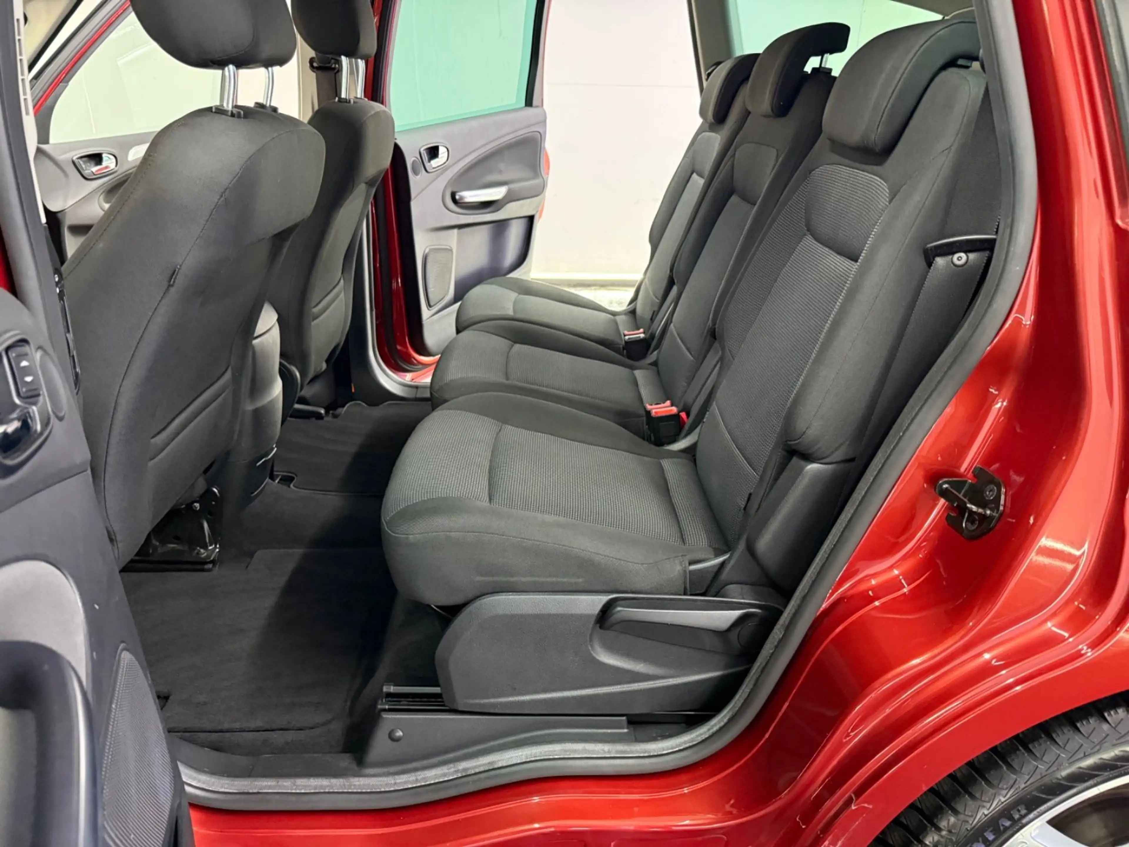 Ford S-Max Titanium 1HD 66TKM ALLWETTER XEN KLIMA PDC — photo 10