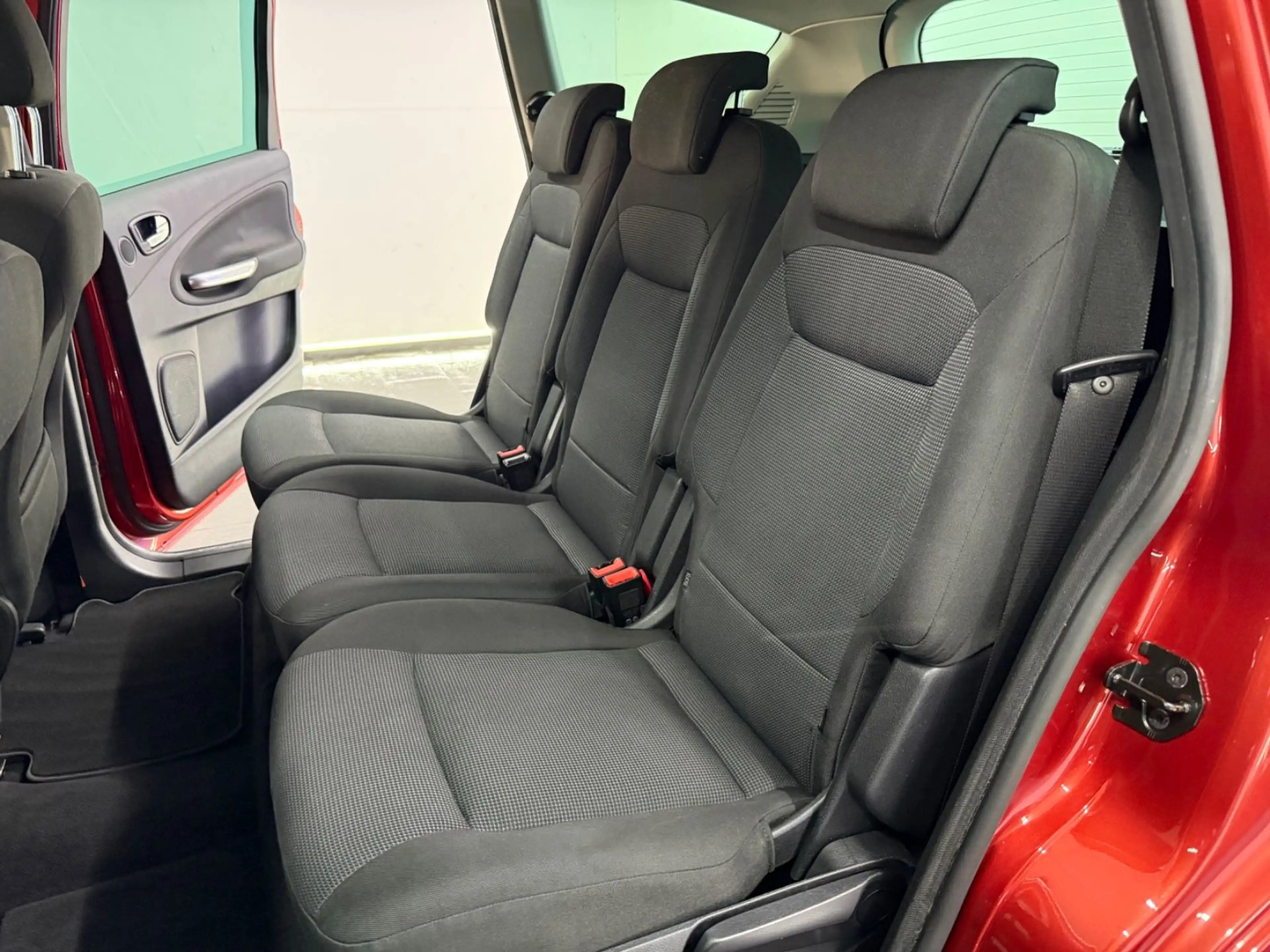 Ford S-Max Titanium 1HD 66TKM ALLWETTER XEN KLIMA PDC — photo 11