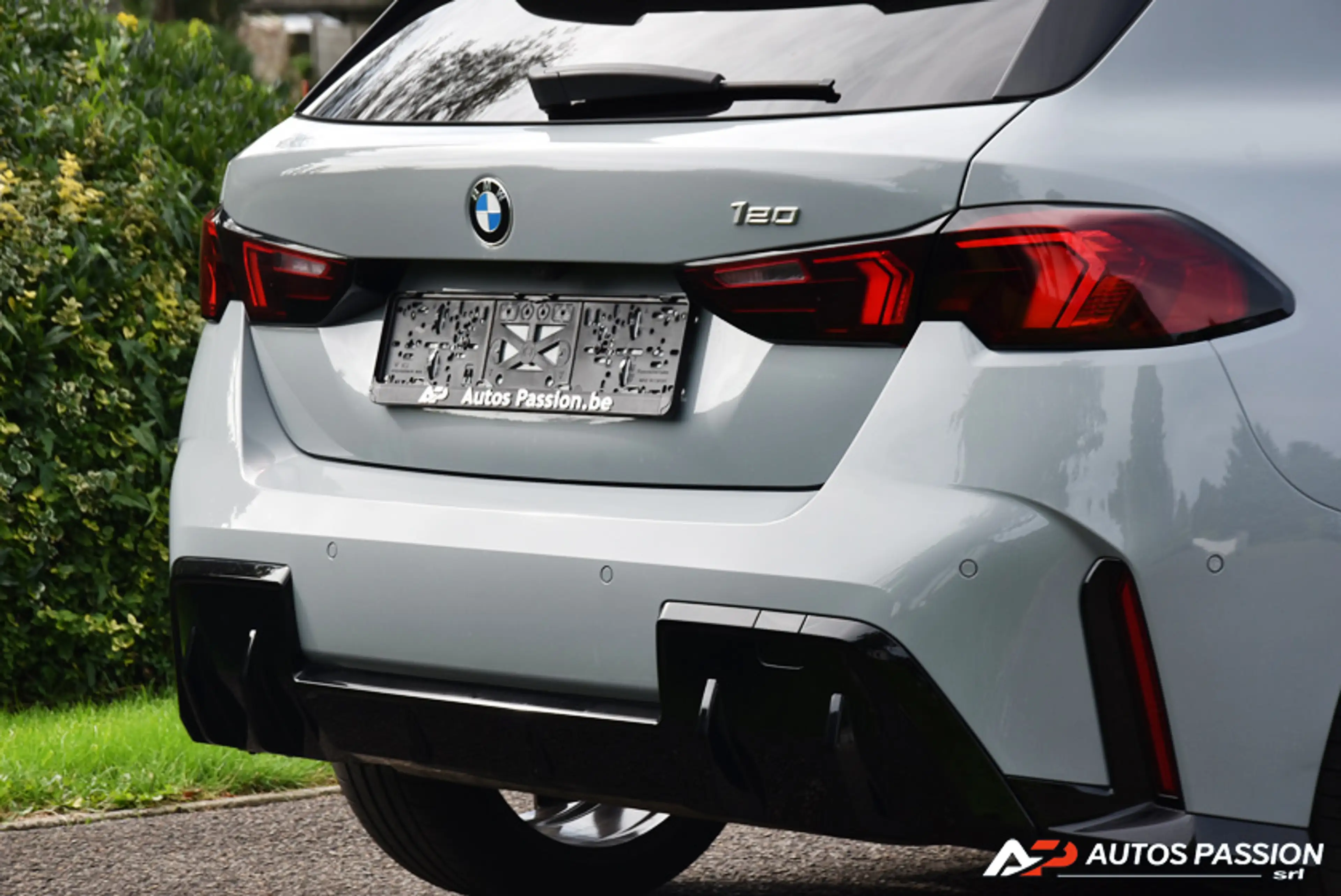 BMW 120 iA Pack-M Pro Shadow Line | Cam | Jantes 19" — photo 11