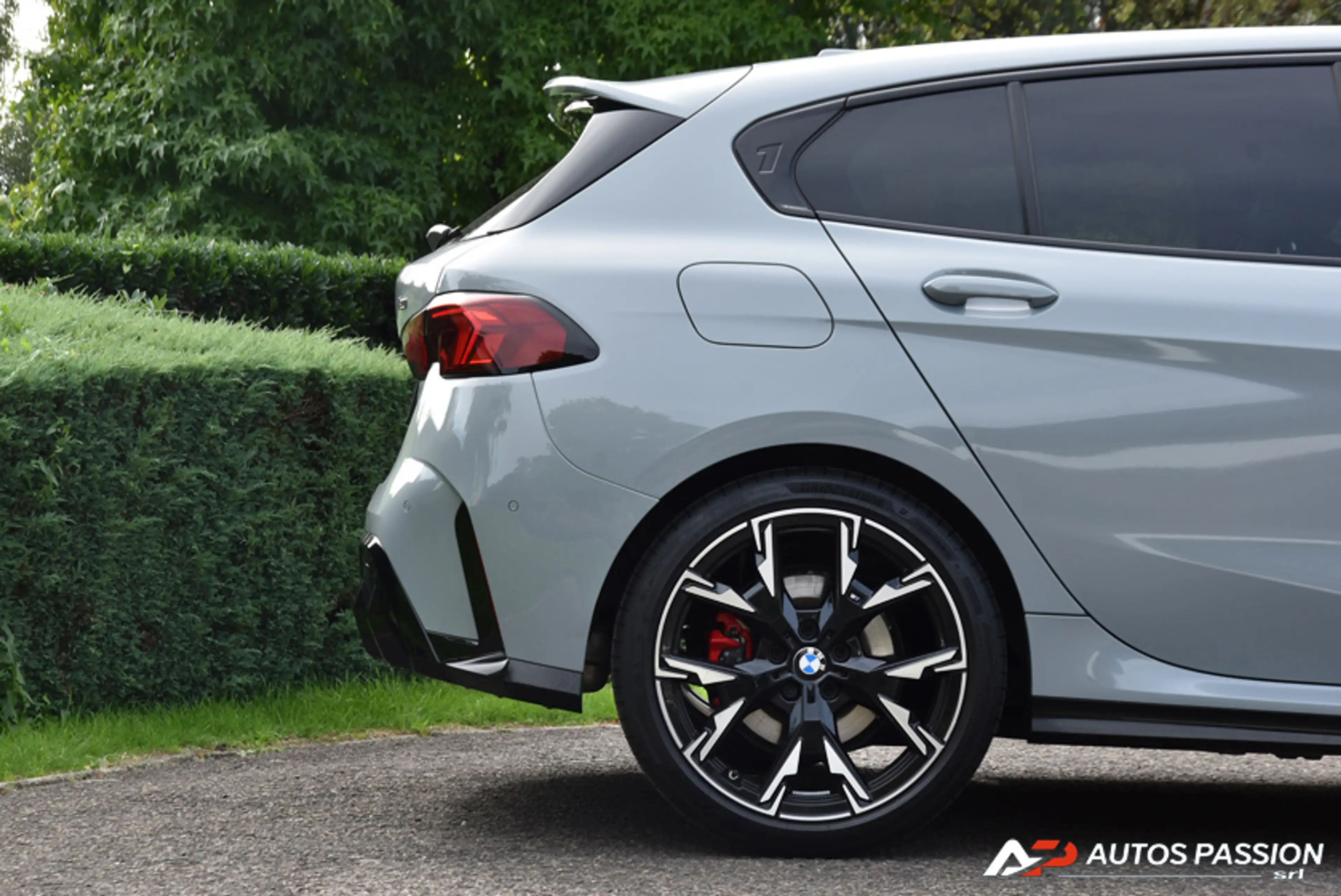 BMW 120 iA Pack-M Pro Shadow Line | Cam | Jantes 19" — photo 4