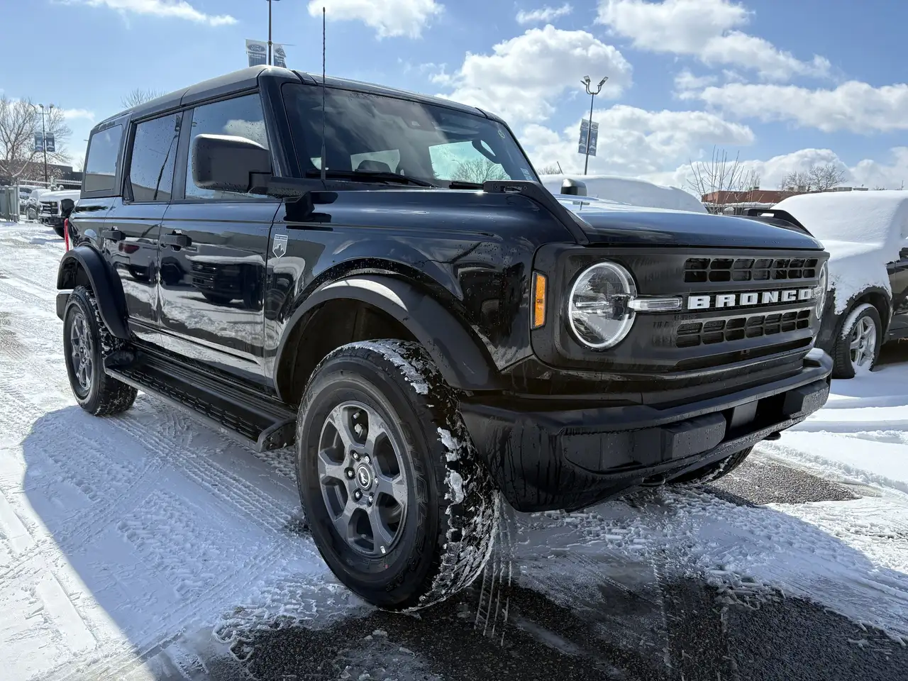 Ford Bronco снимка Ford Bronco