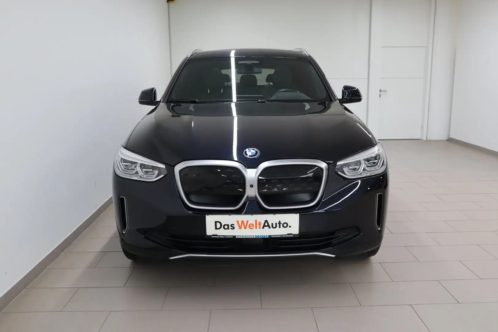 BMW iX3 BMW iX3 Impressive Schwarz - 2