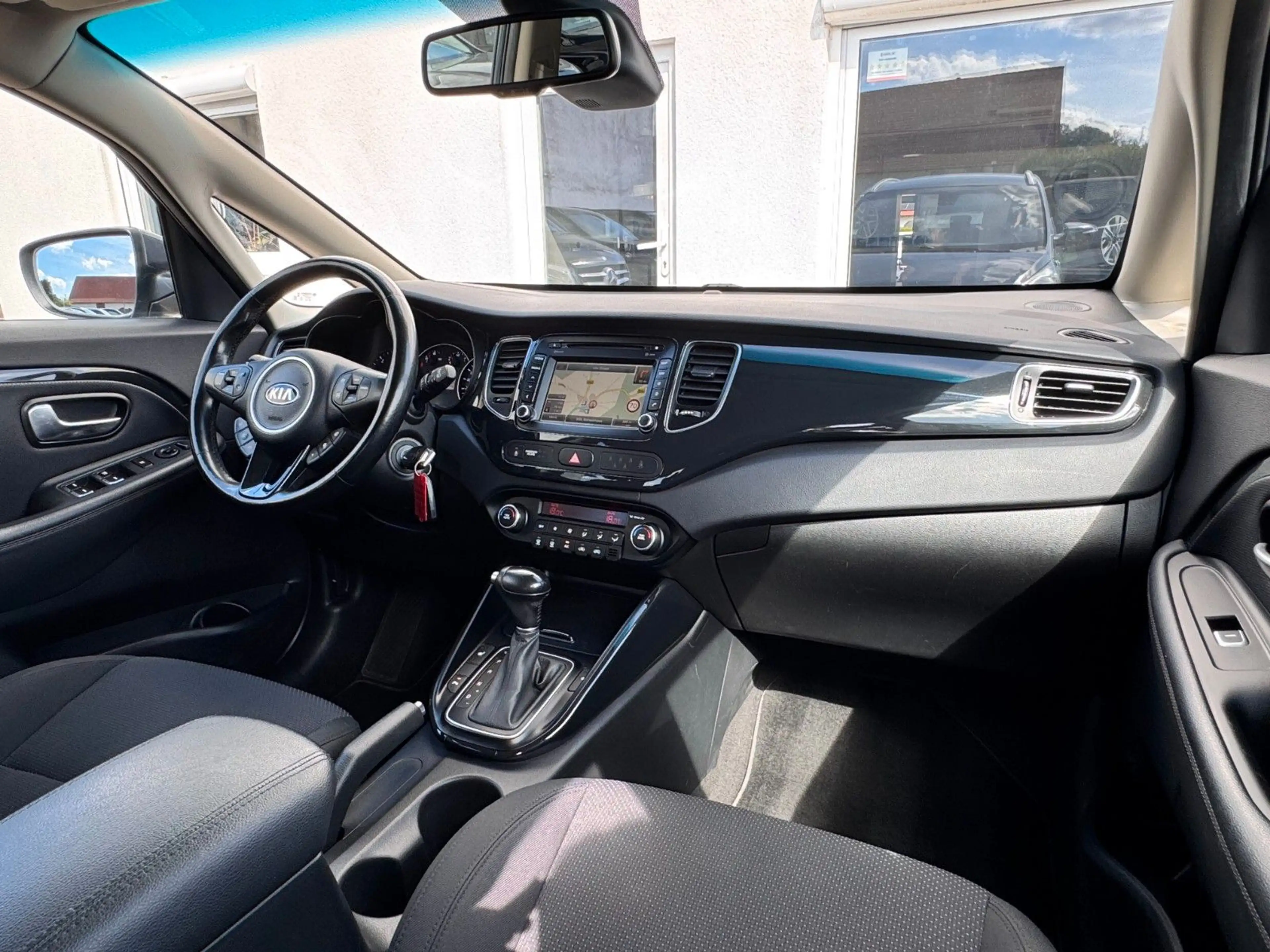 Kia Carens Dream Team*7-SITZER*NAVI*TEMP*KAMERA*SHZ* — photo 12