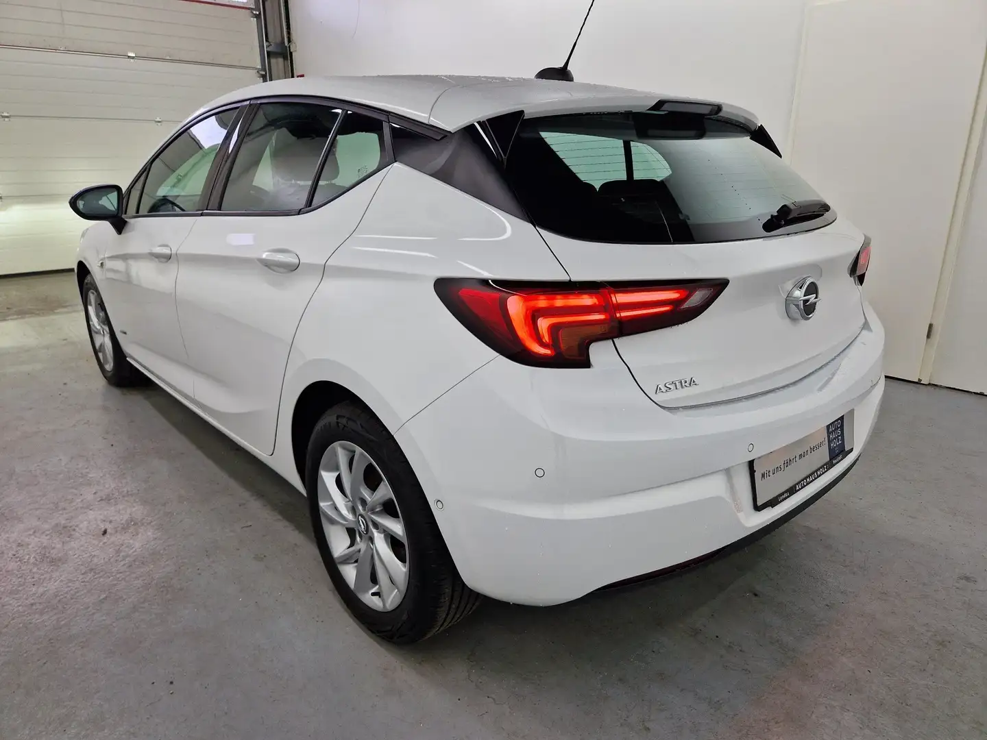 Opel Astra 1.2 Turbo Design&Tech Rückfahrkamera Weiß - 2