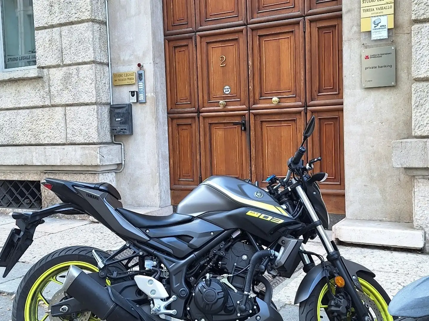 Yamaha MT-03 Nero - 2