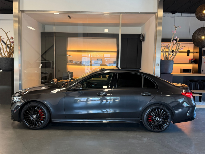 Mercedes-Benz C 300 e AMG Night Pano Memory 360Cam. Headup — photo 40