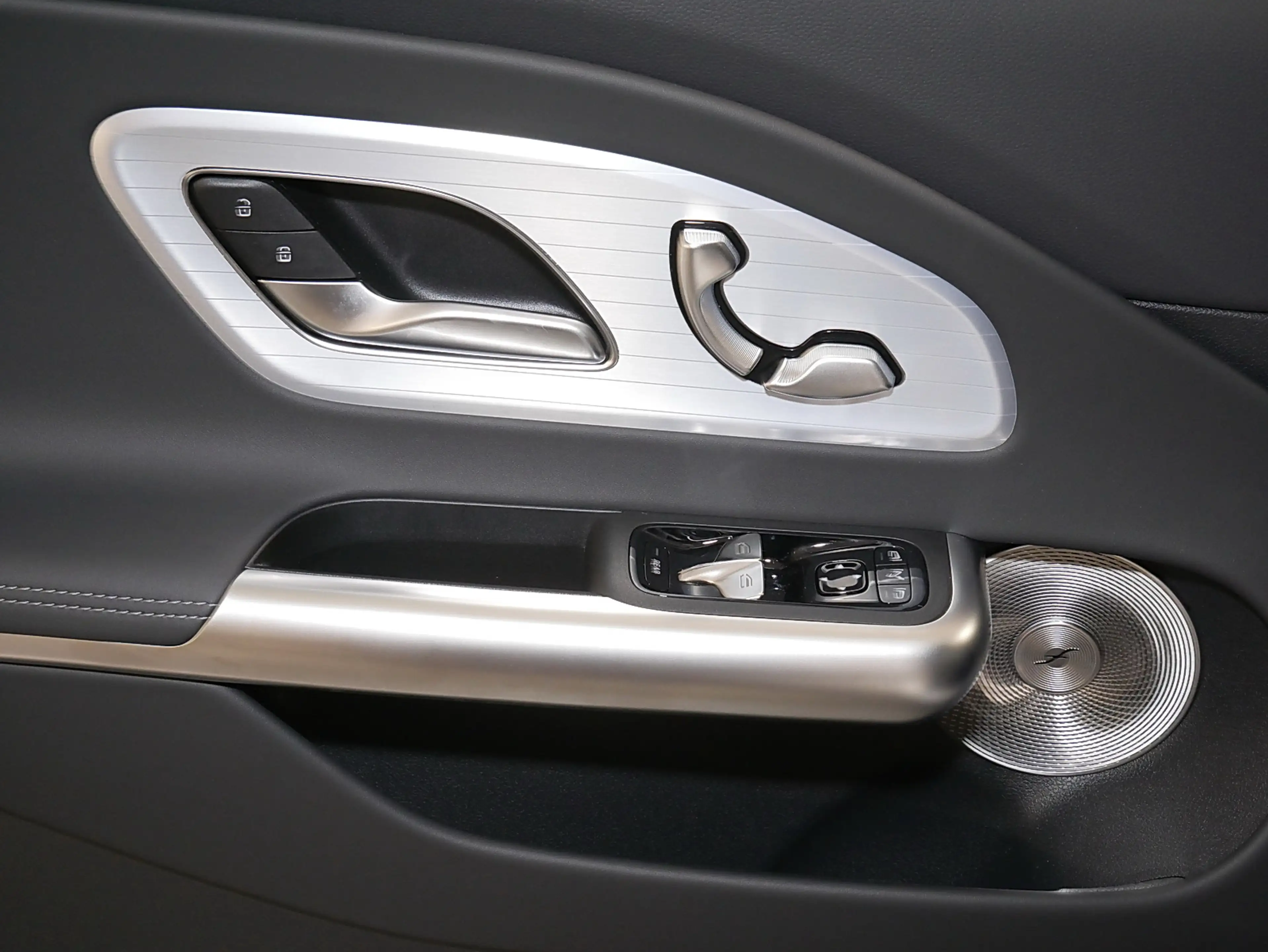 Mercedes-Benz CLA 250 + mit EQ Technologie AMG MBUX Progressive — photo 9