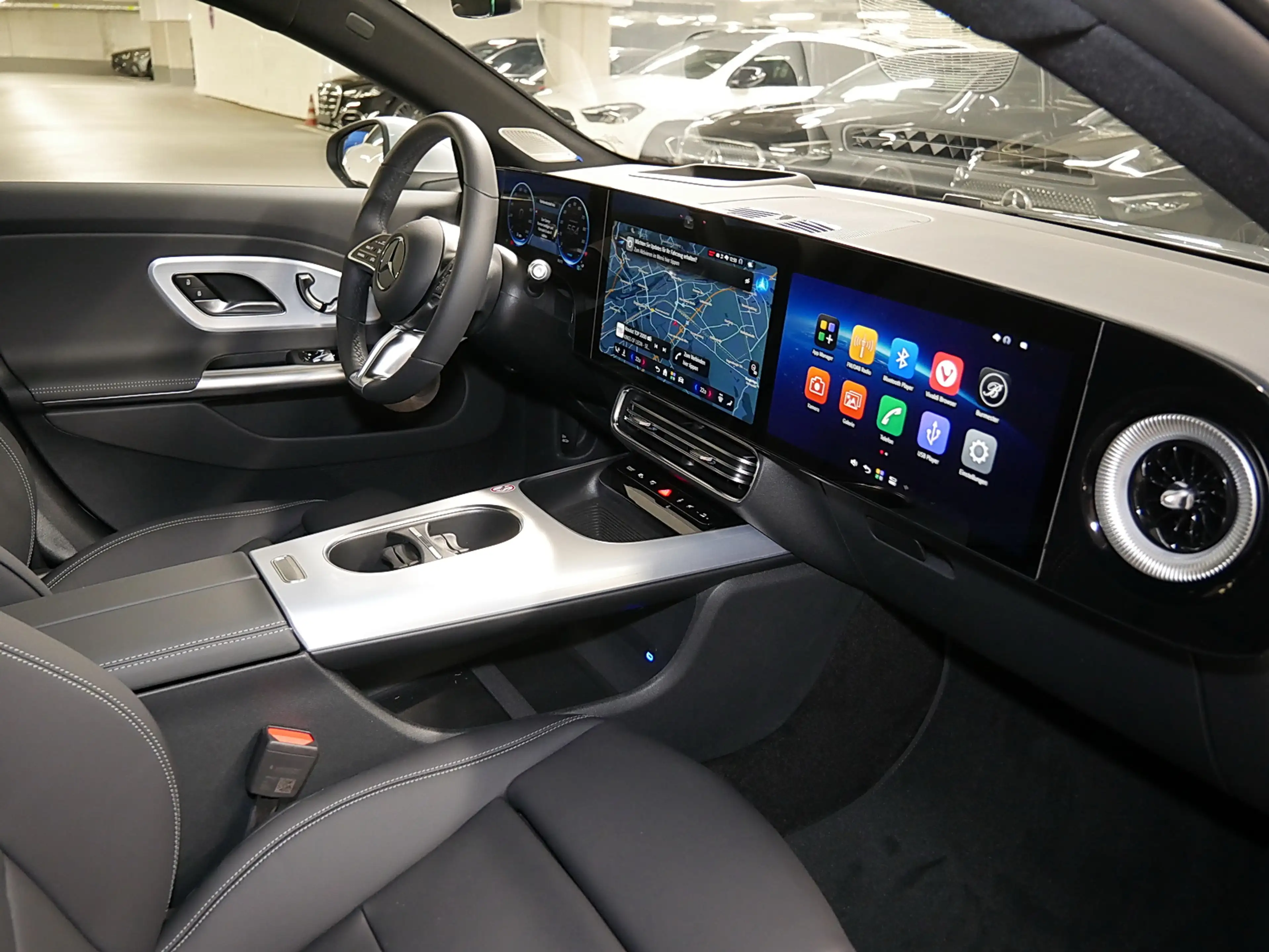 Mercedes-Benz CLA 250 + mit EQ Technologie AMG MBUX Progressive — photo 5