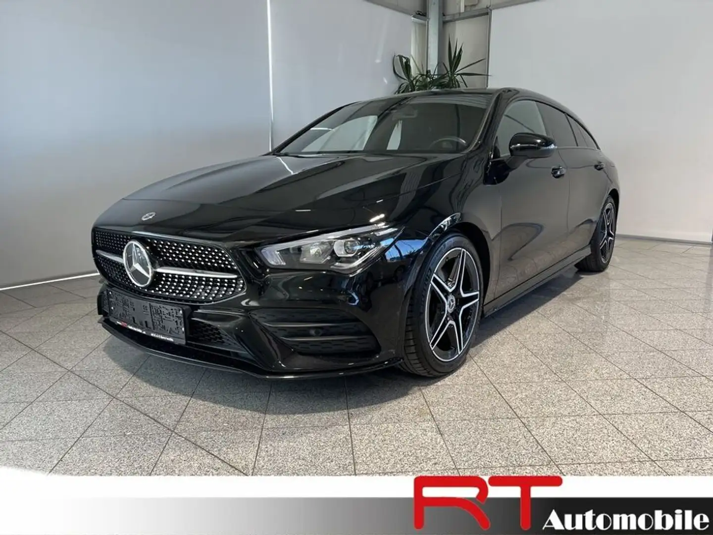 Mercedes-Benz CLA 200 d 4Matic AMG-Line Schwarz - 1