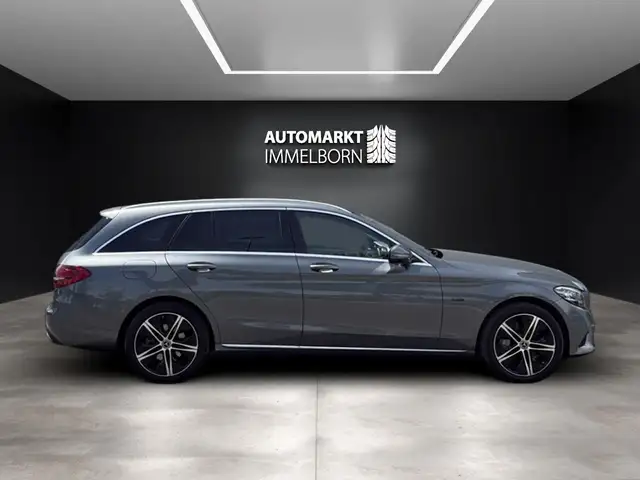 Mercedes-Benz C-Class view 7