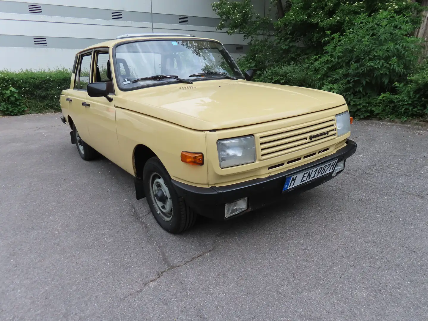 Wartburg 353 S (= Sonderwunsch), HU 06/2028 Gelb - 1