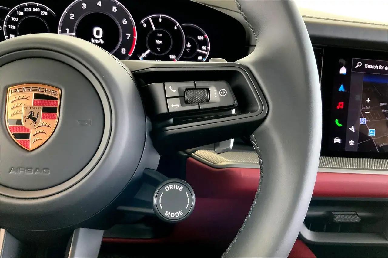Porsche Cayenne снимка Porsche Cayenne