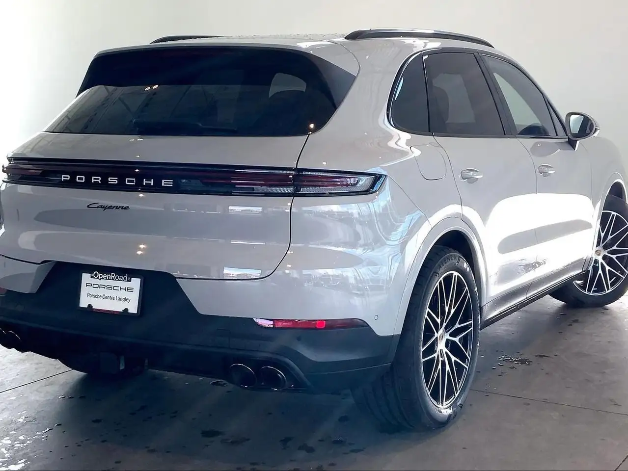 Porsche Cayenne снимка Porsche Cayenne