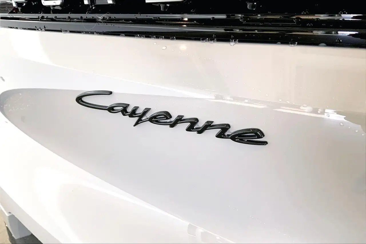 Porsche Cayenne снимка Porsche Cayenne