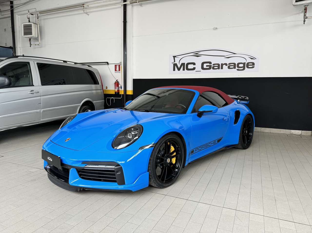 Porsche 911 Cabrio 3.7 Turbo S auto