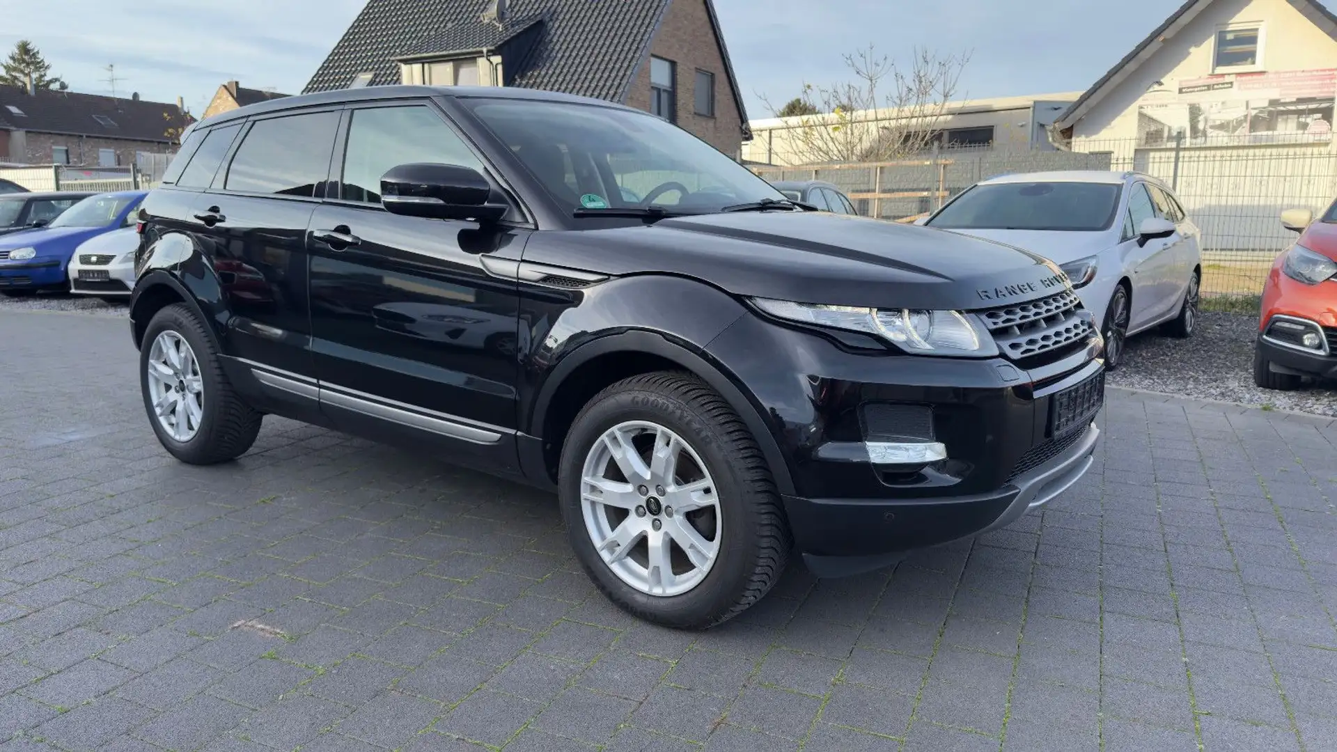 Land Rover Range Rover Evoque Pure Schwarz - 1