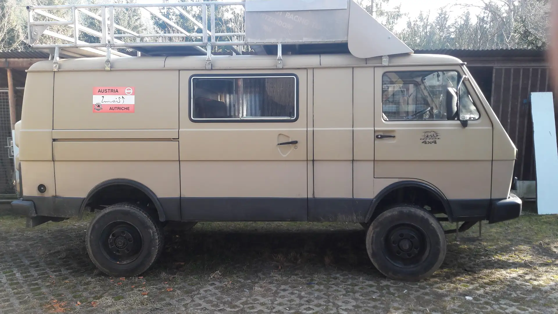 Volkswagen LT LT 40(3,5t) 4x4 GeländeBus Beige - 2