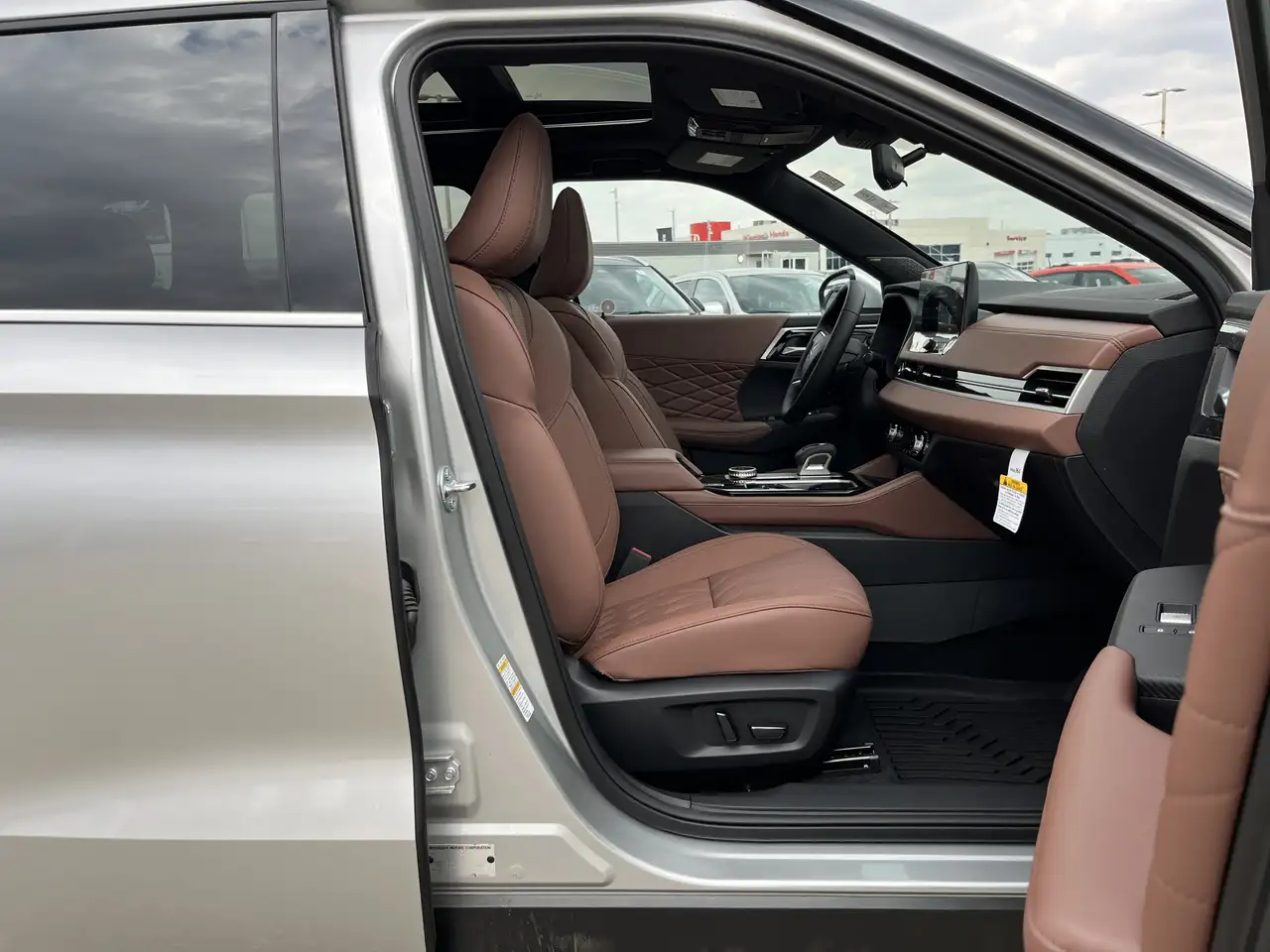 Mitsubishi Outlander снимка Mitsubishi Outlander