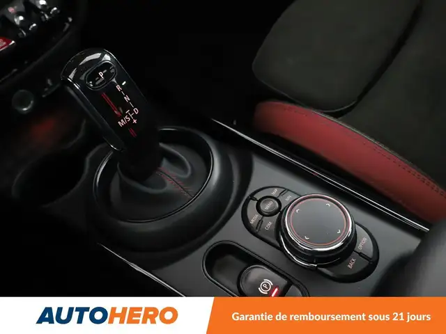 Mini Clubman view 25