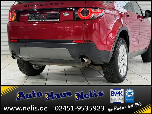 Land Rover Discovery Sport view 5