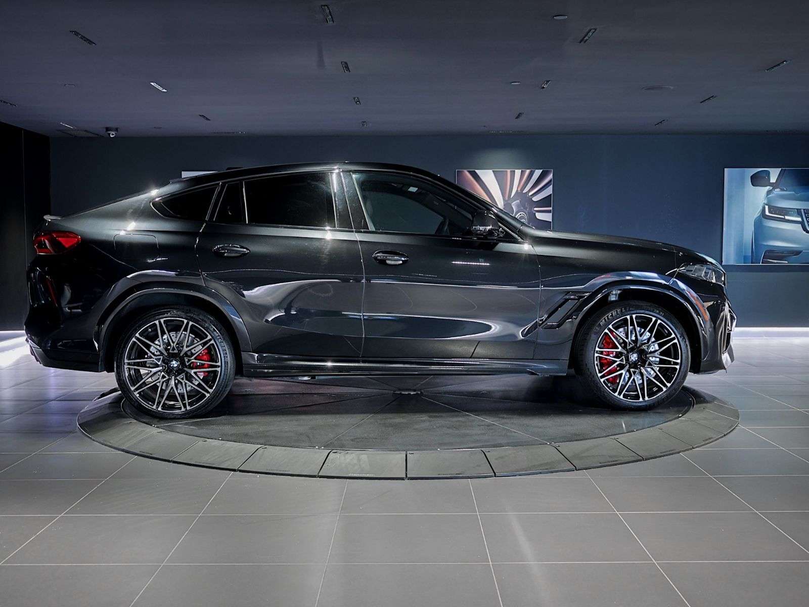 2025 BMW X6 M Enhanced | Advanced Driver Asst | Carbon Fibre T — снимка 4
