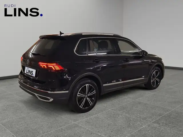 Volkswagen Tiguan view 5