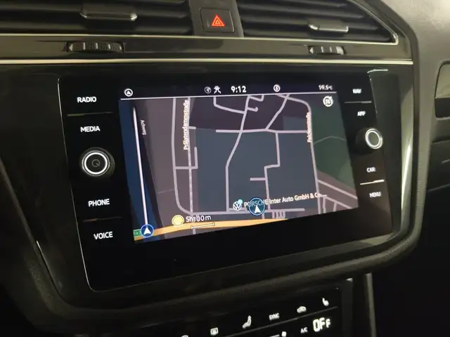 Volkswagen Tiguan view 14