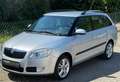 Skoda Fabia 1.6 Automatikgetriebe 92.000 km Scheckheftgepflegt Gris - thumbnail 10