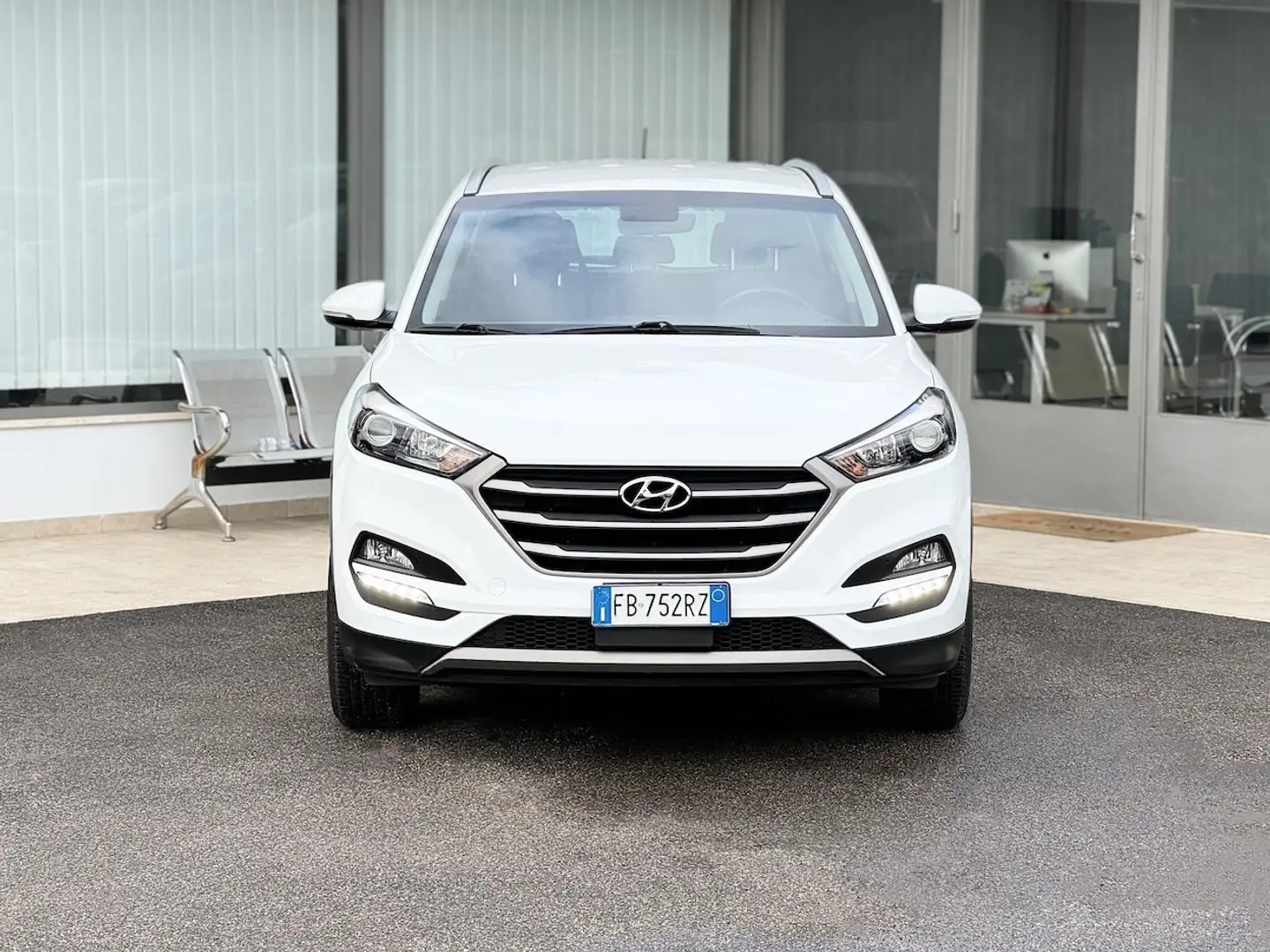 Hyundai TUCSON 1.6 Benzina 132CV E6 - 2015 Weiß - 2