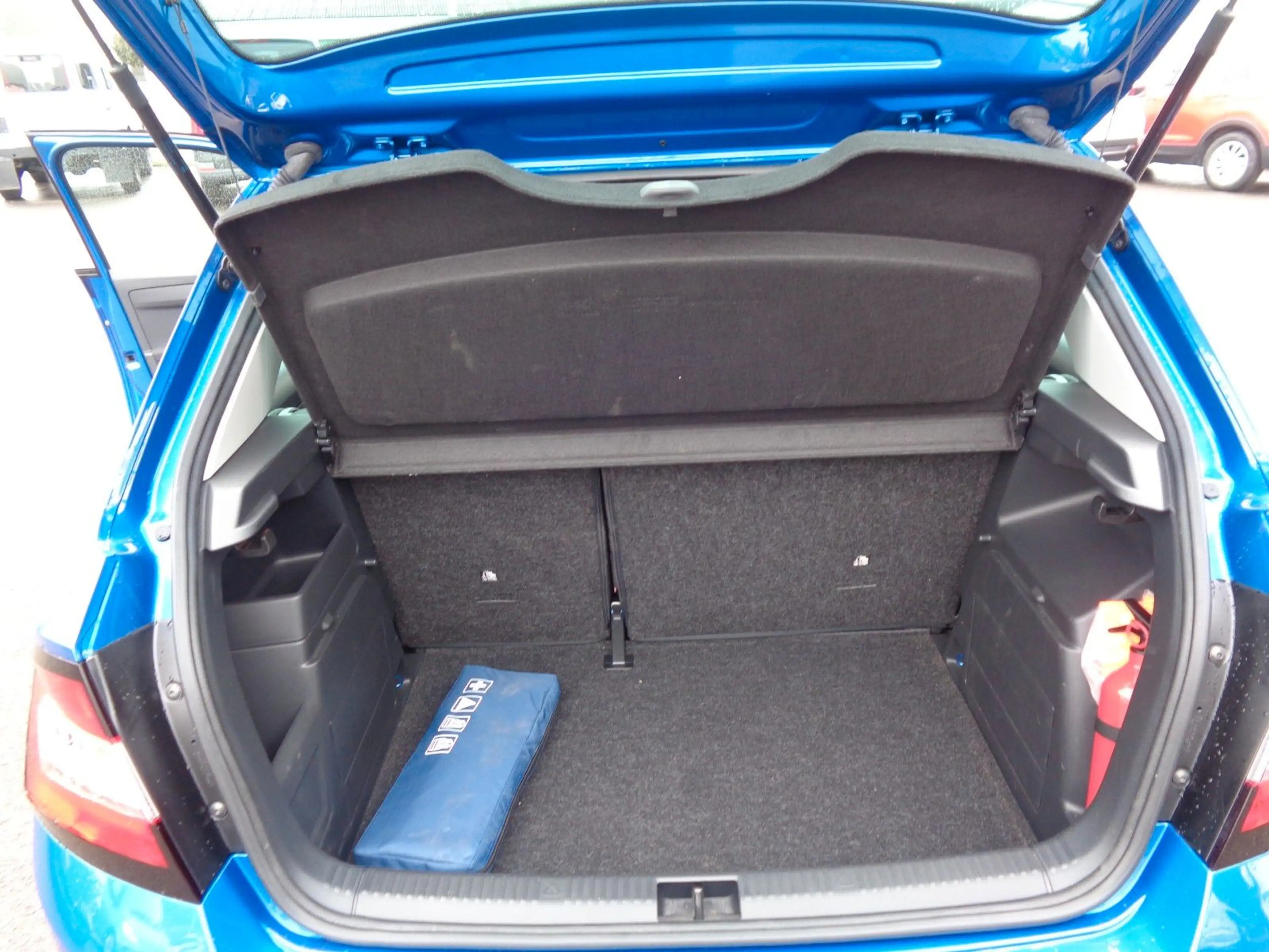 Skoda Fabia Style 6500Km,Navi,LED,PDC. — photo 10