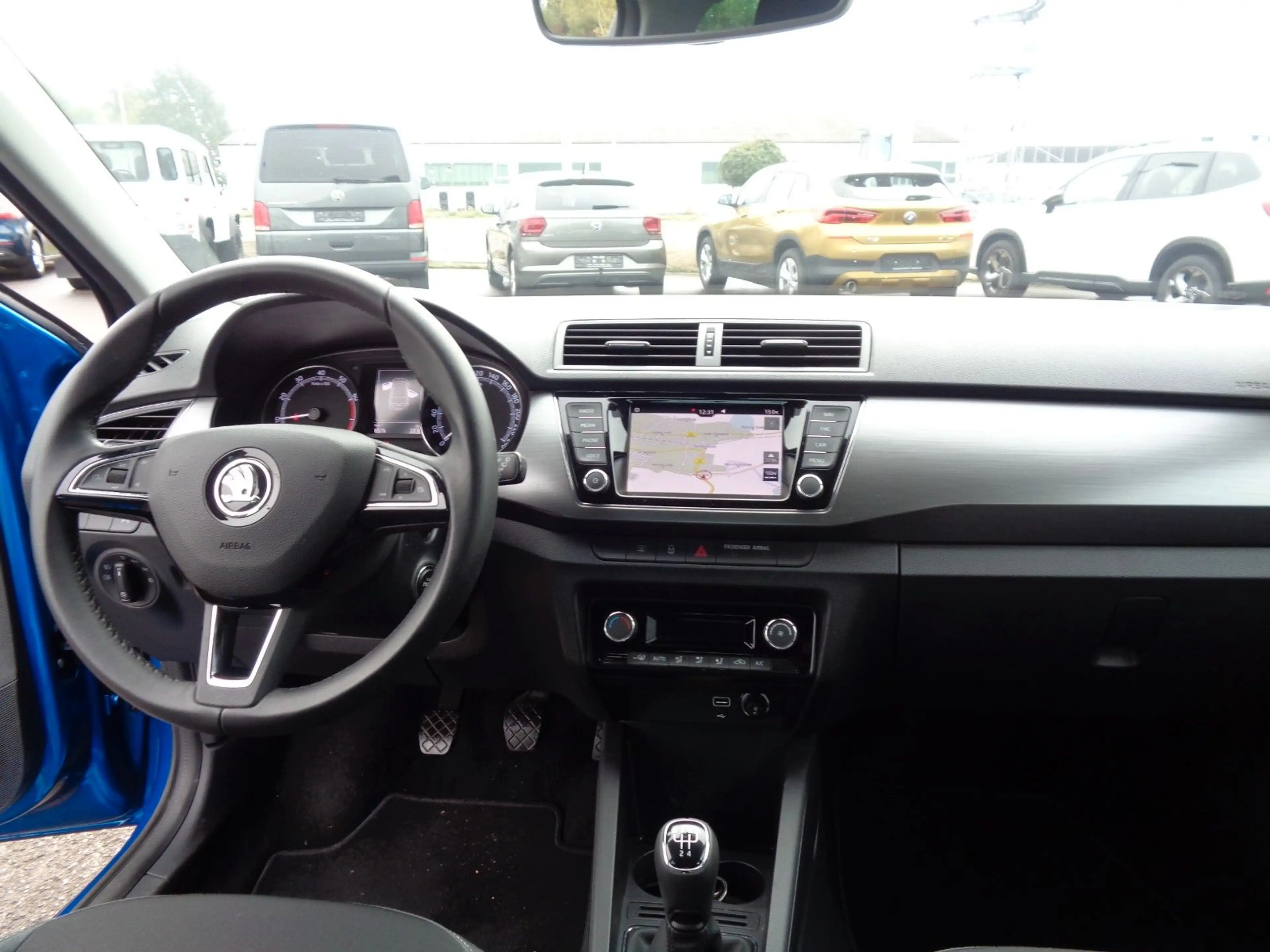 Skoda Fabia Style 6500Km,Navi,LED,PDC. — photo 13