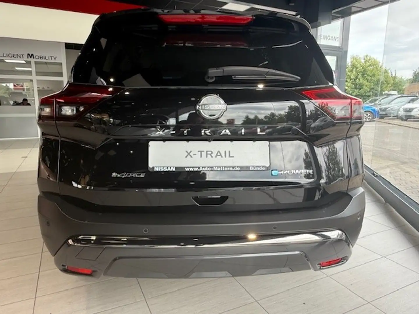 Nissan X-Trail 💥 N-Trek e-4orce 4x4 / Pro Pilot / LED / 360 ° 💥 Schwarz - 2